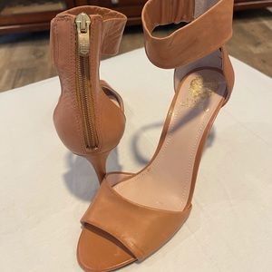 Vince Camuto 10.0 size